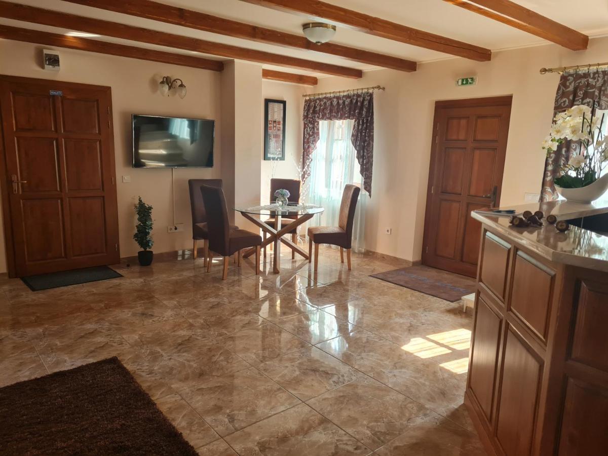Toroes Panzio Bed & Breakfast Szabolcs Екстериор снимка