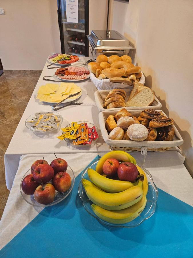 Toroes Panzio Bed & Breakfast Szabolcs Екстериор снимка